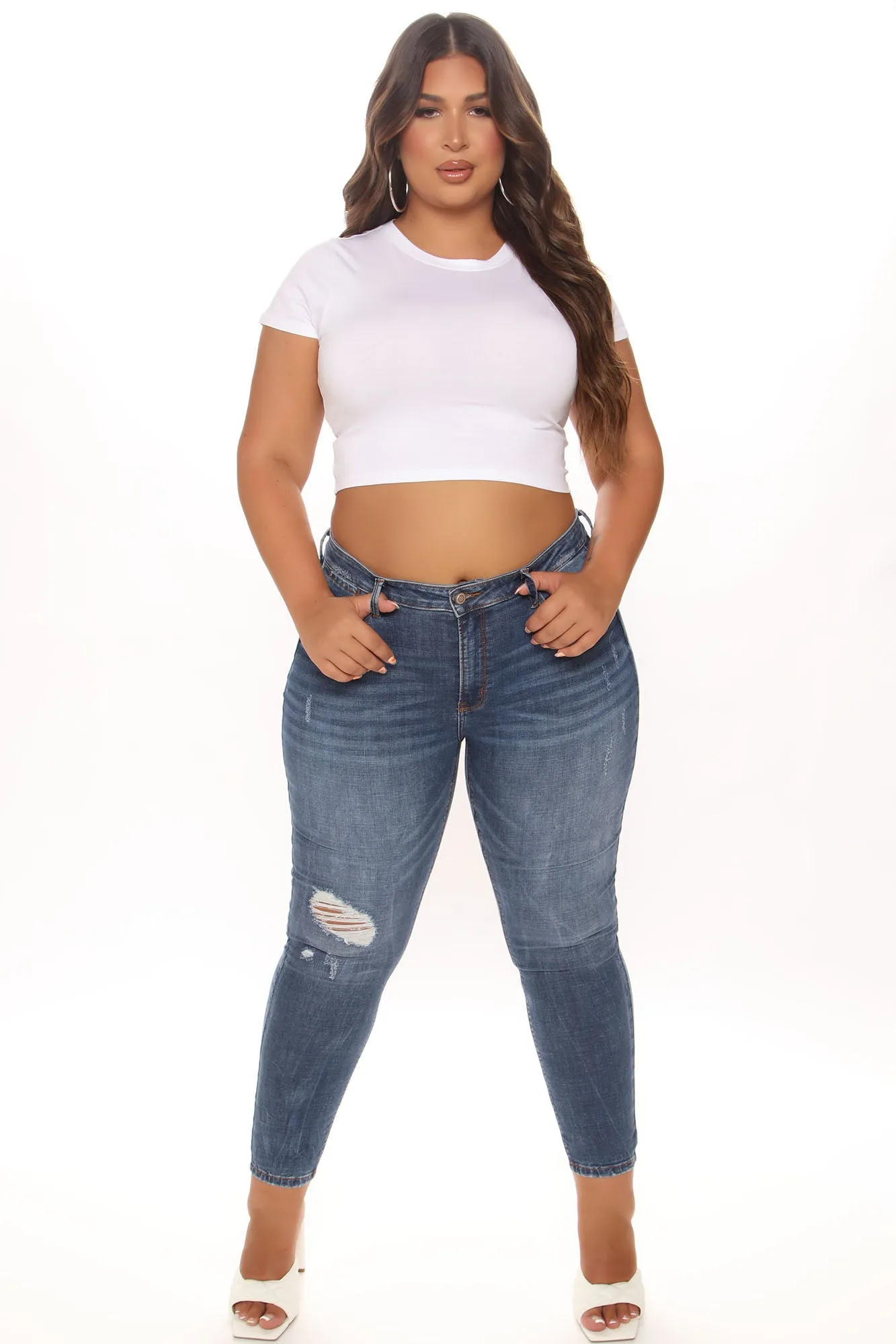 Always Lookin' Good Distressed Stretch Skinny Jeans - Dark Wash