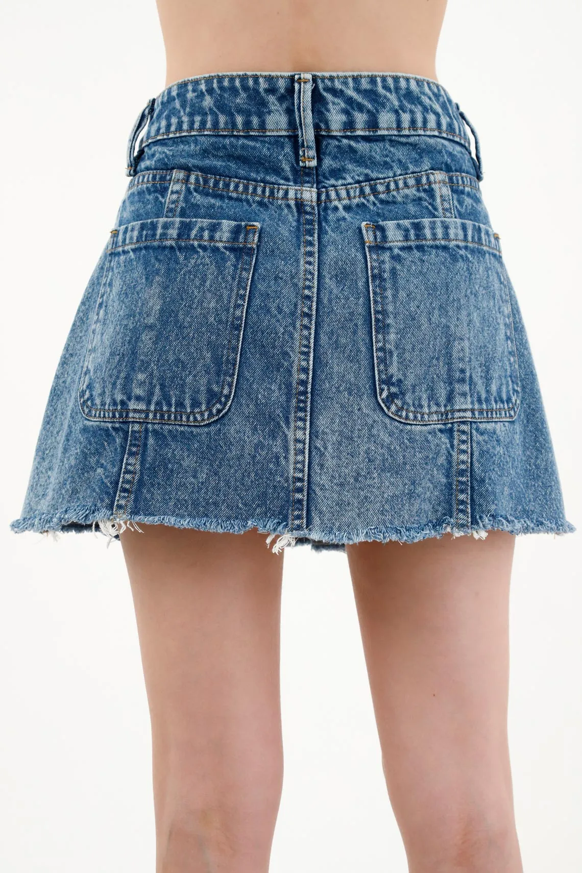 Falda corta en denim azul para mujer