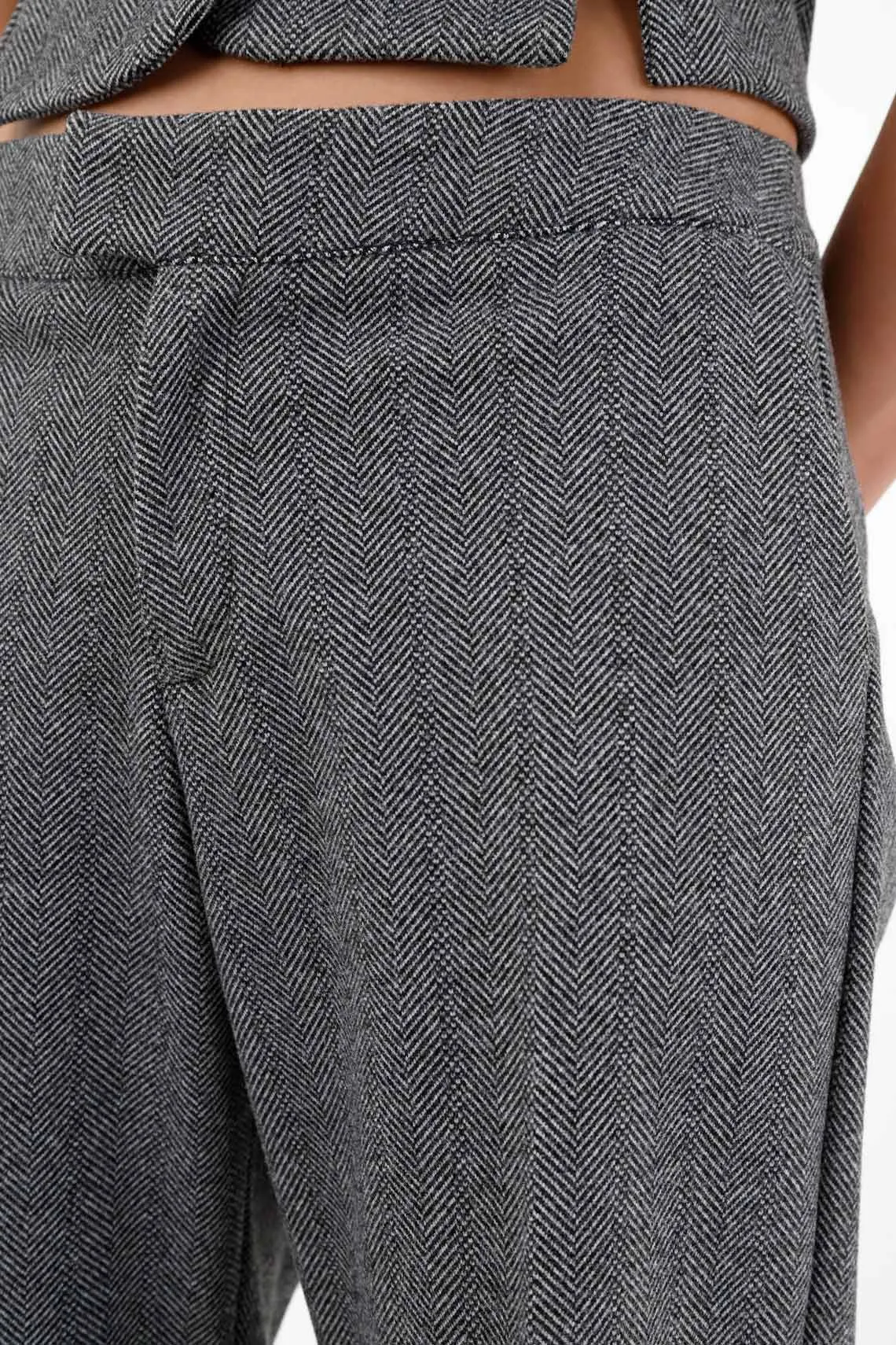 Pantalón negro tipo sastre para mujer