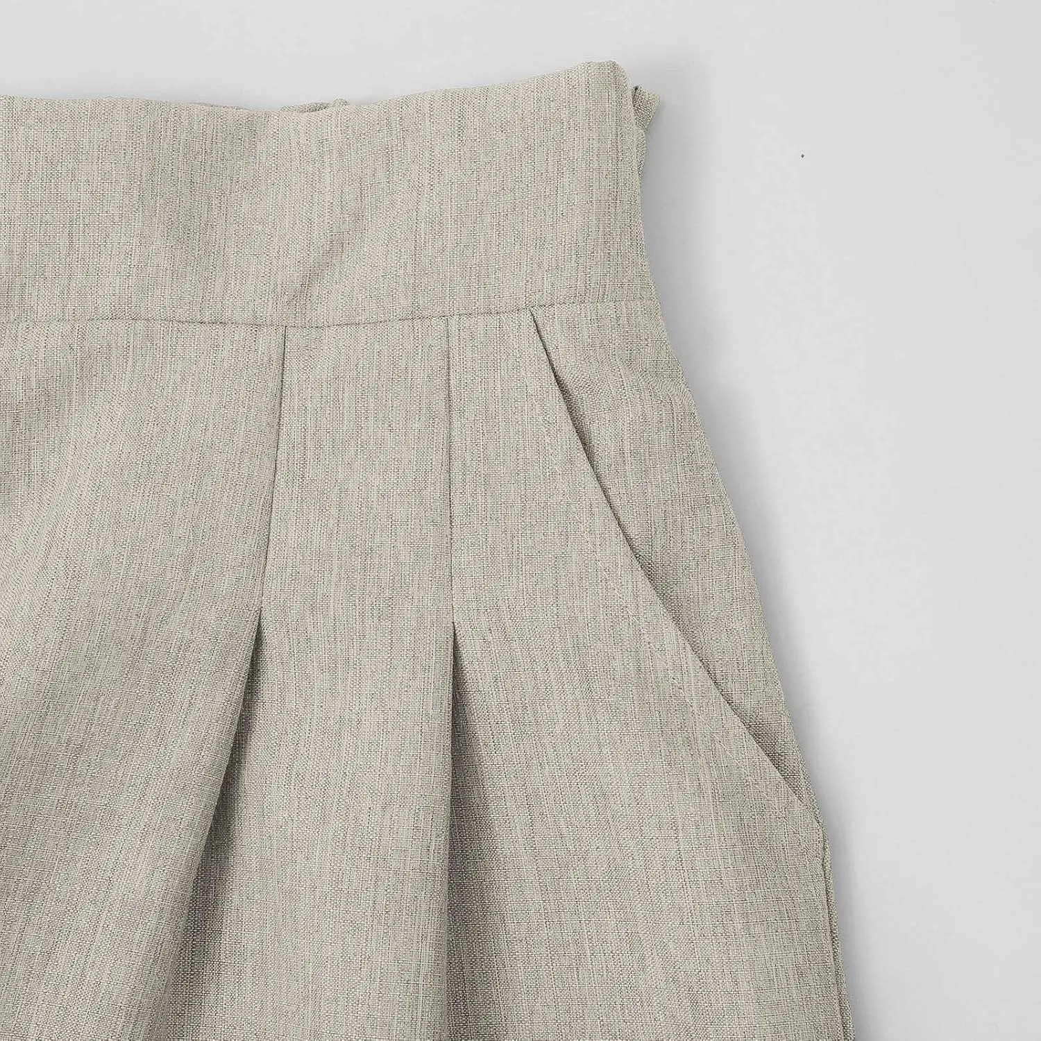 Shorts for Women Dressy High Waisted 2025 Summer Trendy Short Pants Business Casual Work Tailored Shorts with Pocket