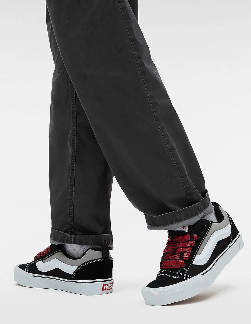 Vans Knu Skool Negras y Grises Hombre