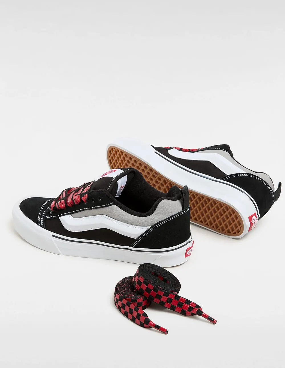 Vans Knu Skool Negras y Grises Hombre